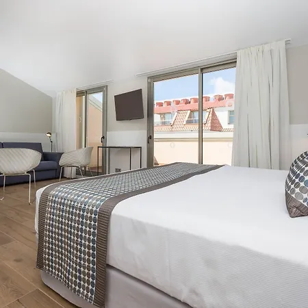 Odissea Park Aparthotel 4*