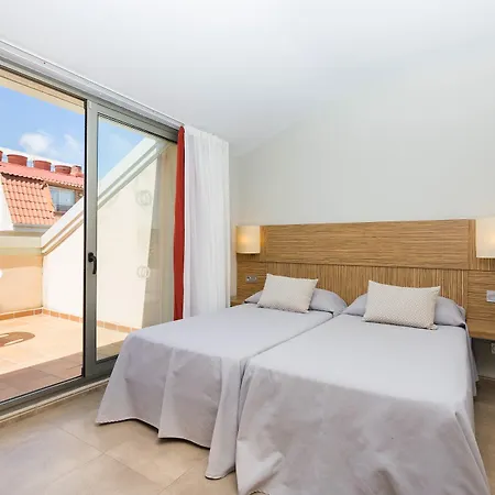 Odissea Park Aparthotel 4*