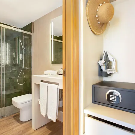 Odissea Park 4*