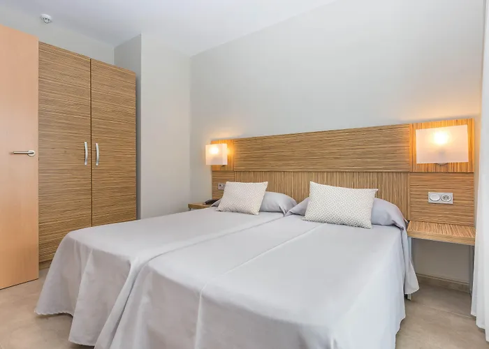 Odissea Park Aparthotel 4*