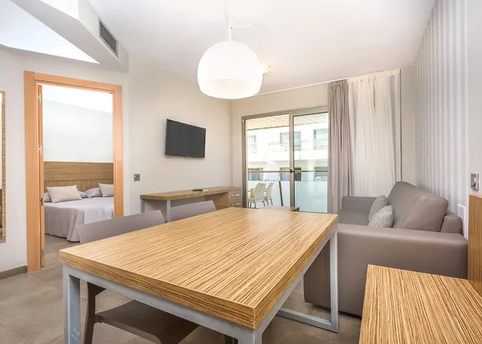 Odissea Park Aparthotel